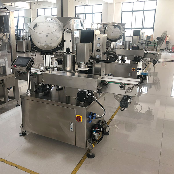 醬料自動真空旋蓋機實拍